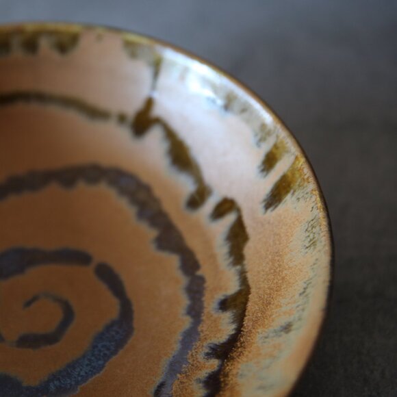 Set of Two Pottery Bowls Artisan Signed - Picture 7 of 10